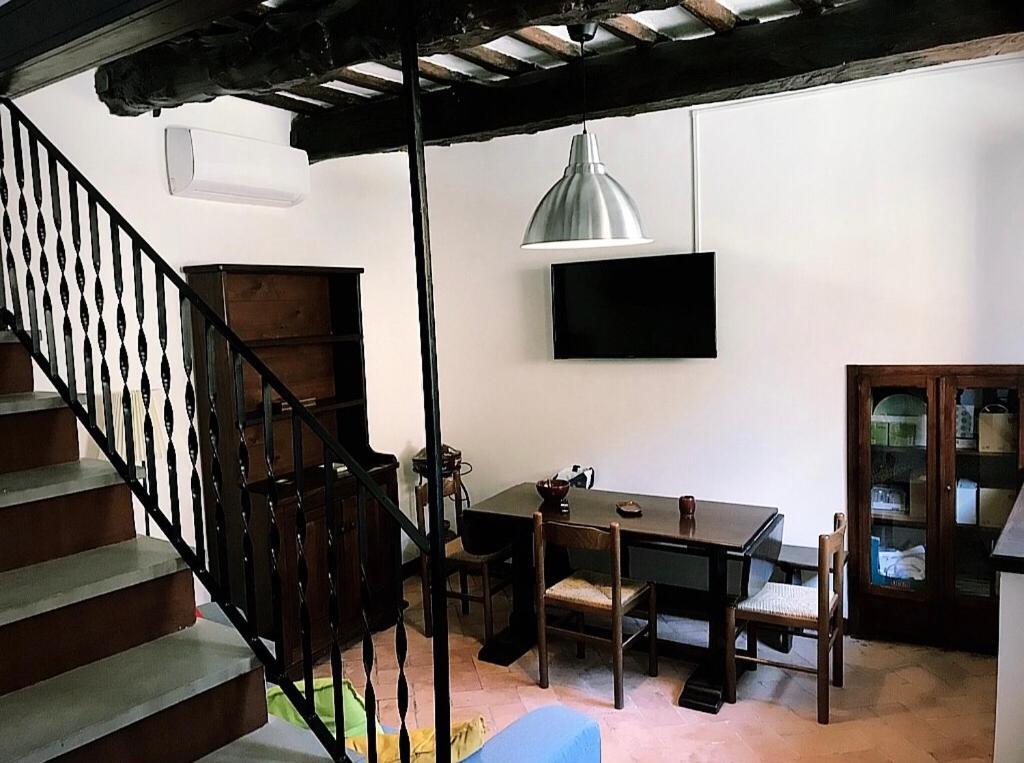 카메리아노 La Torre Di Morro B&B 외부 사진